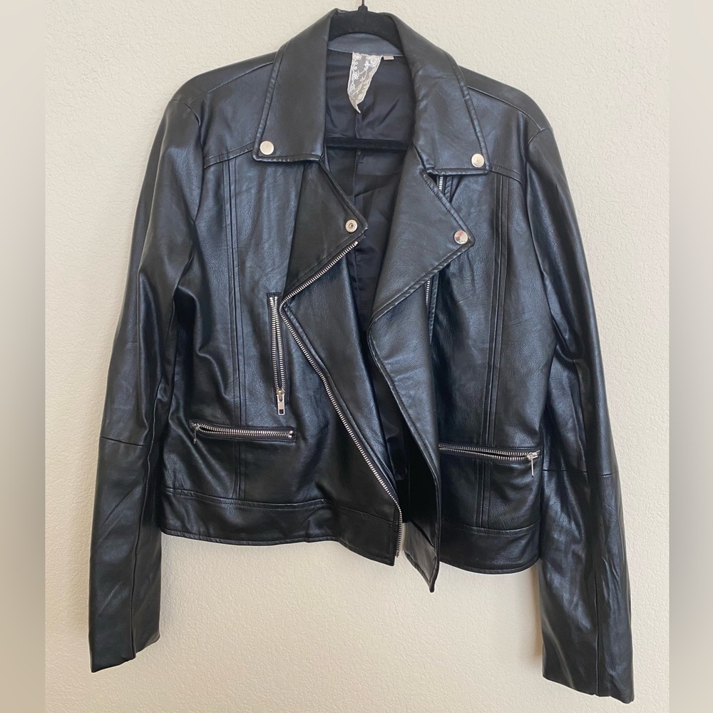 Medium Sadie and sage pleather jacket